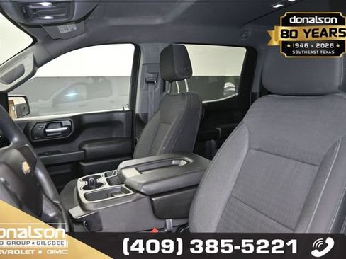 Used 2024 Chevrolet Silverado 1500 Custom w/ Turbomax Blackout Package AWD/4WD image 9