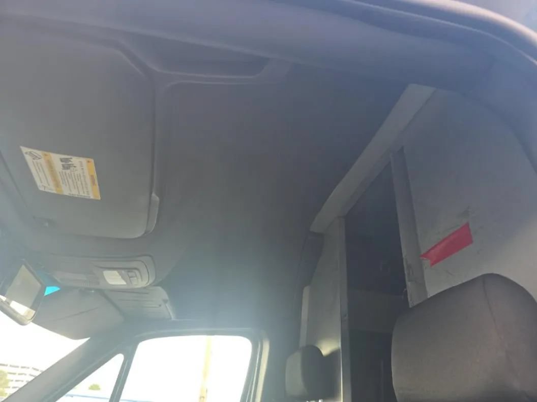 Used 2019 Mercedes-Benz Sprinter 144 image 9