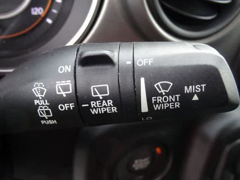 Used 2019 Jeep Wrangler Sport AWD/4WD image 17