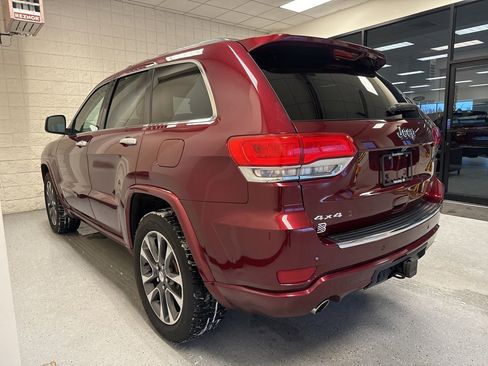 Used 2017 Jeep Grand Cherokee Overland w/ Jeep Active Safety Group image 3