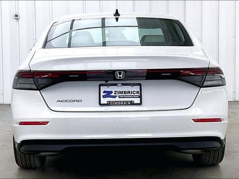 New 2026 Honda Accord SE image 4