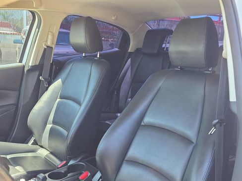 Used 2019 Toyota Yaris XLE FWD image 20