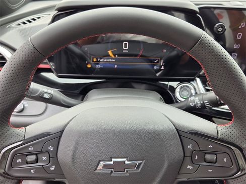 New 2026 Chevrolet Trax RS w/ Sunroof Package image 23