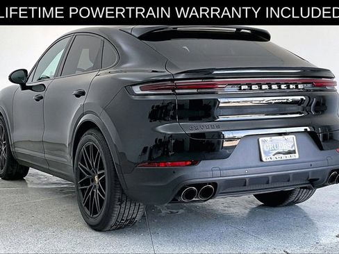 Used 2024 Porsche Cayenne S image 16