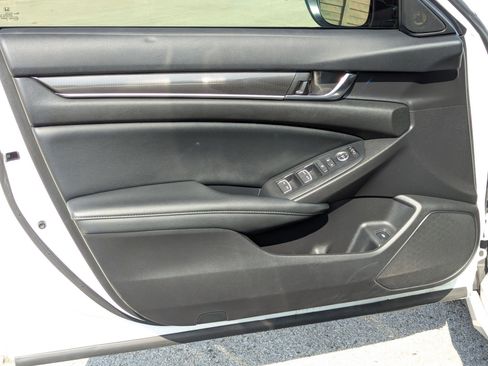 Used 2022 Honda Accord Sport Special Edition image 11