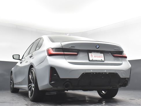 Used 2023 BMW 330i xDrive 330i xDrive w/ M Sport Package image 26