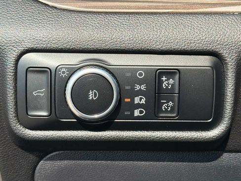 Used 2023 Ford Explorer Limited w/ Limited Technology Package AWD/4WD image 35