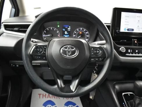 Used 2024 Toyota Corolla LE FWD image 19