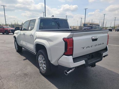 New 2026 Toyota Tacoma Limited AWD/4WD image 7