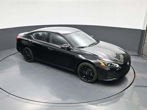 New 2026 Nissan Altima 2.5 SR FWD image 23