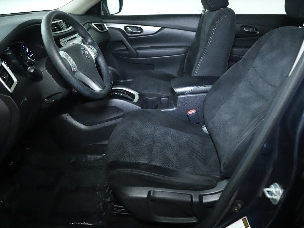 Used 2016 Nissan Rogue S FWD image 19
