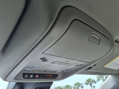 Used 2022 Cadillac XT4 Luxury FWD image 22