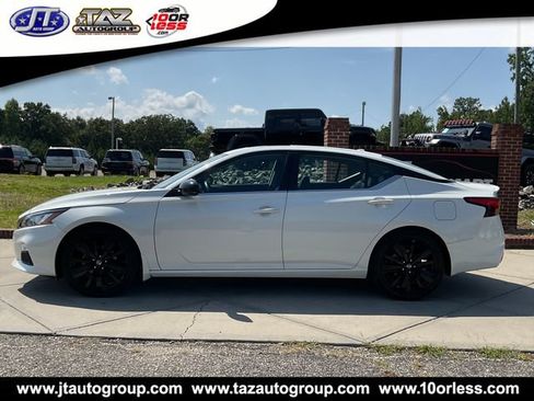 Used 2019 Nissan Altima 2.5 SR w/ SR Premium Package FWD image 4