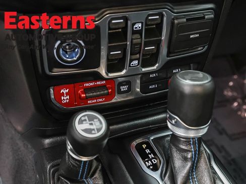 Used 2023 Jeep Wrangler Unlimited Rubicon 4xe w/ Steel Bumper Group AWD/4WD image 22