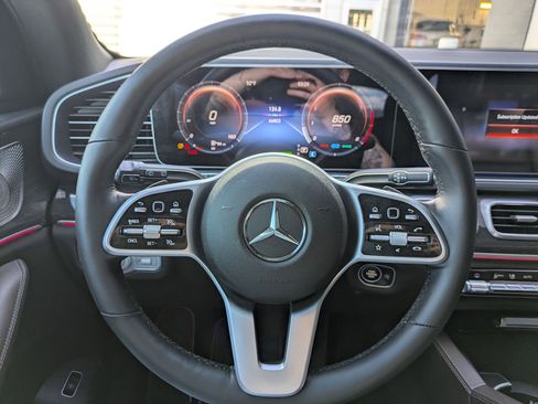 Used 2021 Mercedes-Benz GLE 450 4MATIC image 13