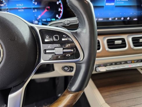 Certified 2022 Mercedes-Benz GLS 450 4MATIC image 22