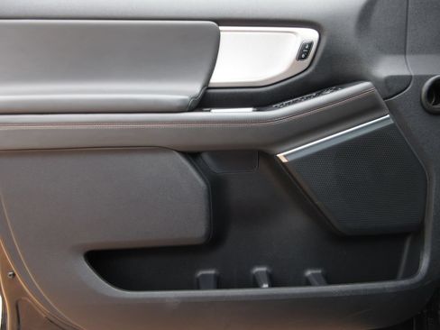 Certified 2025 Ford Expedition Max Active AWD/4WD image 9