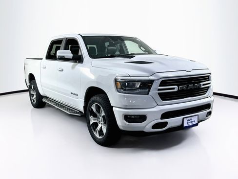 Used 2023 RAM 1500 Laramie AWD/4WD image 3