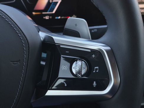 Certified 2024 BMW 760i xDrive image 15