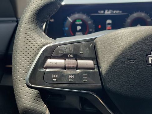 Certified 2023 Nissan Ariya AWD image 18