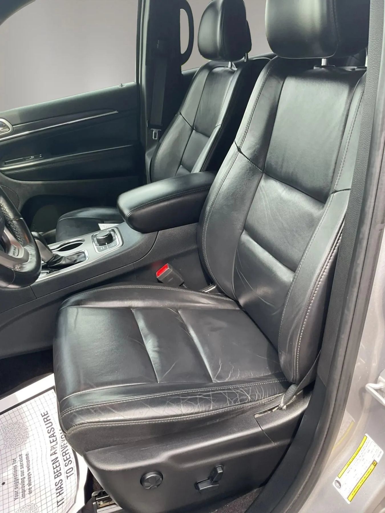 Used 2019 Jeep Grand Cherokee Limited AWD/4WD image 25
