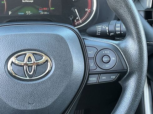 Used 2025 Toyota RAV4 XLE image 14