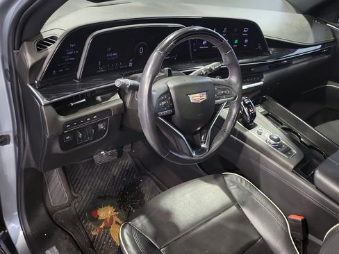 Used 2024 Cadillac Escalade Sport AWD/4WD image 17