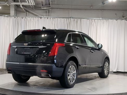 Used 2018 Cadillac XT5 Luxury w/ LPO, Wheel Lock Package image 17