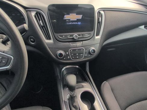 Used 2023 Chevrolet Malibu LT image 11