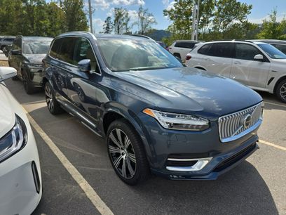 Used 2025 Volvo XC90 B6 Ultra w/ Lounge Package