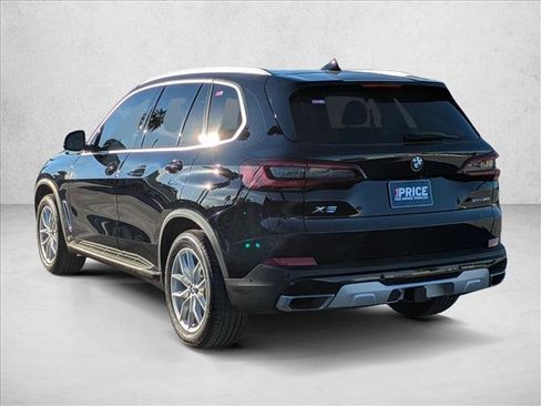 Used 2022 BMW X5 sDrive40i w/ Parking Assistance Package image 8