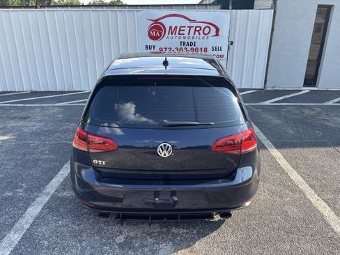 Used 2017 Volkswagen GTI S image 8