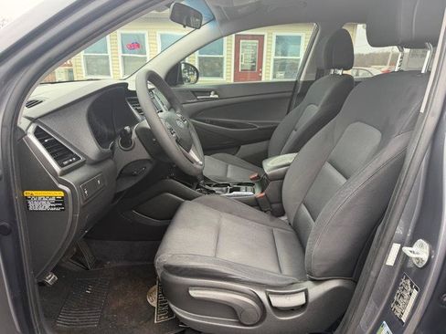 Used 2018 Hyundai Tucson SE w/ Cargo Package image 3