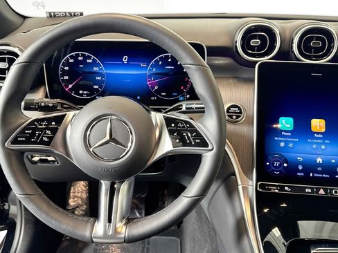 Certified 2025 Mercedes-Benz GLC 300 image 11