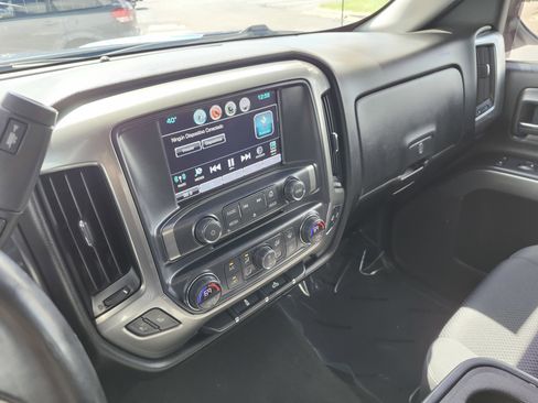 Used 2018 Chevrolet Silverado 1500 LT w/ All Star Edition image 32