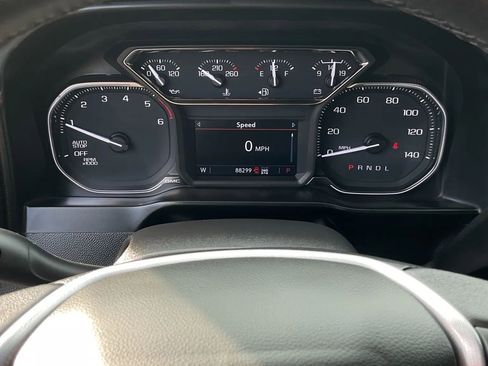Used 2021 GMC Sierra 1500 Elevation image 32