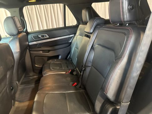Used 2017 Ford Explorer Sport w/ Equipment Group 401A AWD/4WD image 18