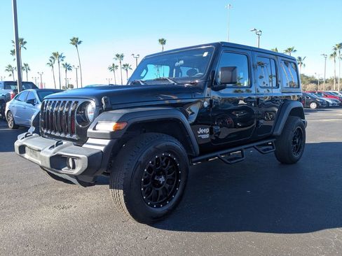 Used 2019 Jeep Wrangler Unlimited Sport S image 8