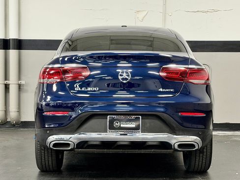 Used 2022 Mercedes-Benz GLC 300 4MATIC Coupe image 11