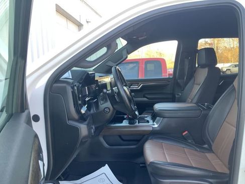 Used 2024 Chevrolet Silverado 1500 High Country image 13