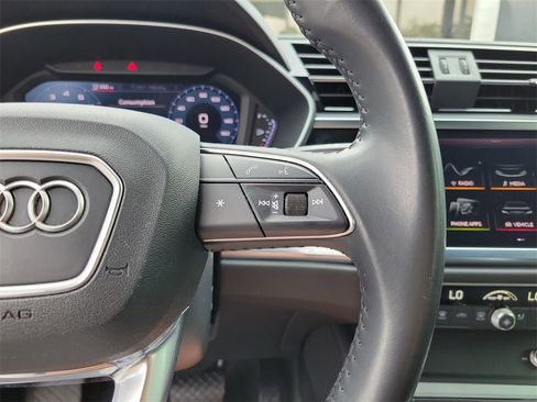 Used 2020 Audi Q3 2.0T Premium w/ Convenience Package image 30