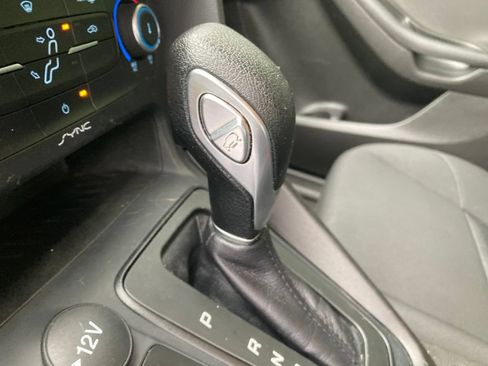 Used 2018 Ford Focus SE FWD image 30