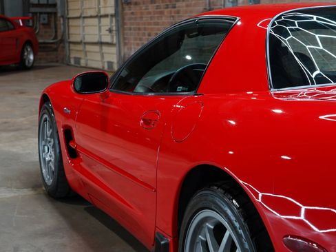 Used 2003 Chevrolet Corvette Z06 RWD image 20