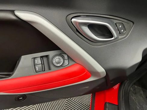Used 2022 Chevrolet Camaro SS RWD image 12