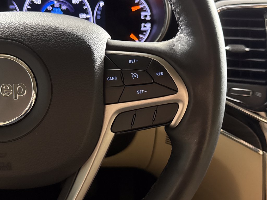 Used 2019 Jeep Grand Cherokee Limited w/ Luxury Group II RWD image 17