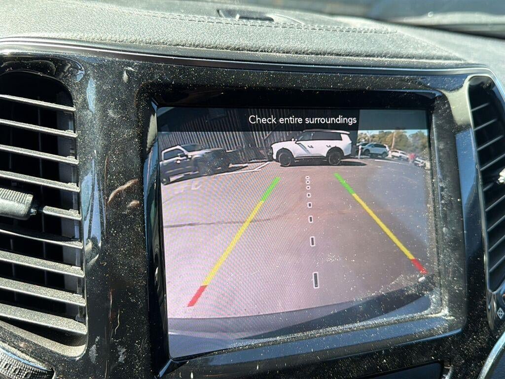 Used 2020 Jeep Cherokee Limited AWD/4WD image 34