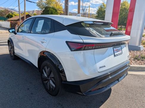Used 2023 Nissan Ariya AWD image 5