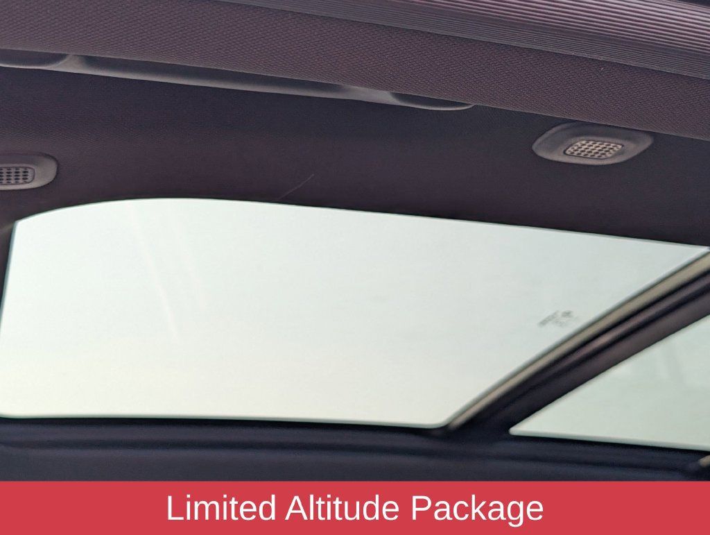 Used 2026 Jeep Grand Cherokee L Limited w/ Limited Altitude Package RWD image 12