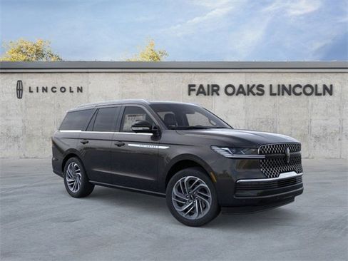 New 2025 Lincoln Navigator Reserve image 7