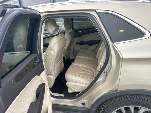 Used 2017 Lincoln MKC Reserve image 10